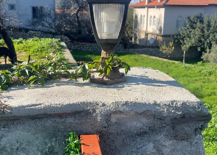 Soeguet Taslica Osman Koey Evi