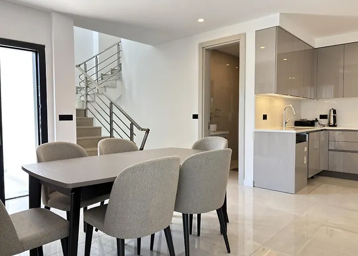 Premium Tuerkbuekue Villa With Private Pool